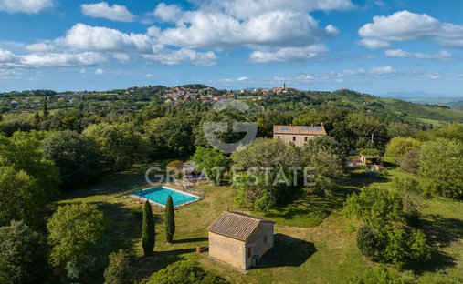 Estate in Pomarance, Tuscany, Italy 1
