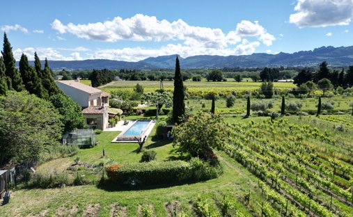 château à Sablet, Provence-Alpes-Côte d'Azur, France 1