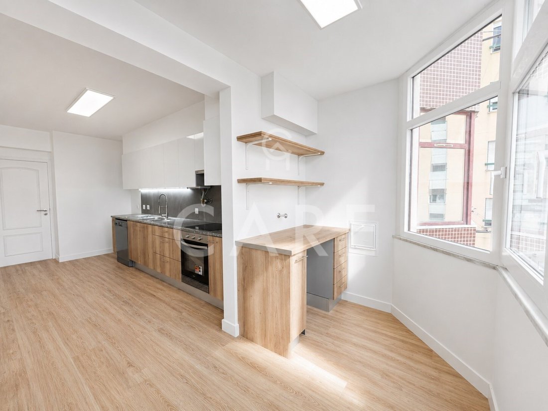 Apartment in Sao Domingos de Benfica, Lisbon, Portugal 4 - 17892315