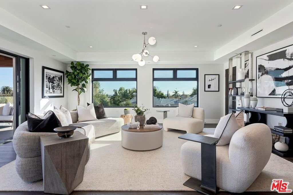Condo in Los Angeles, California, United States 3 - 17891263