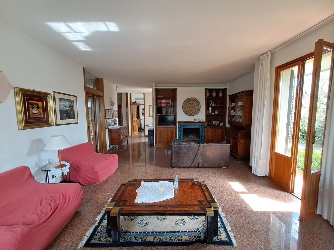 Country House in Poggibonsi, Tuscany, Italy 4 - 17891196