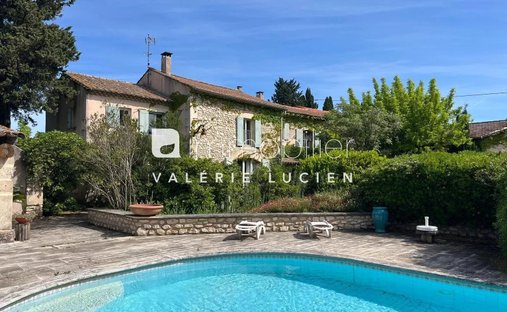 Country House in Châteaurenard, Provence-Alpes-Côte d'Azur, France 1