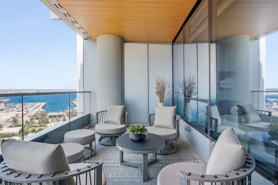 Condo in San Diego, California, United States 3 - 17891637