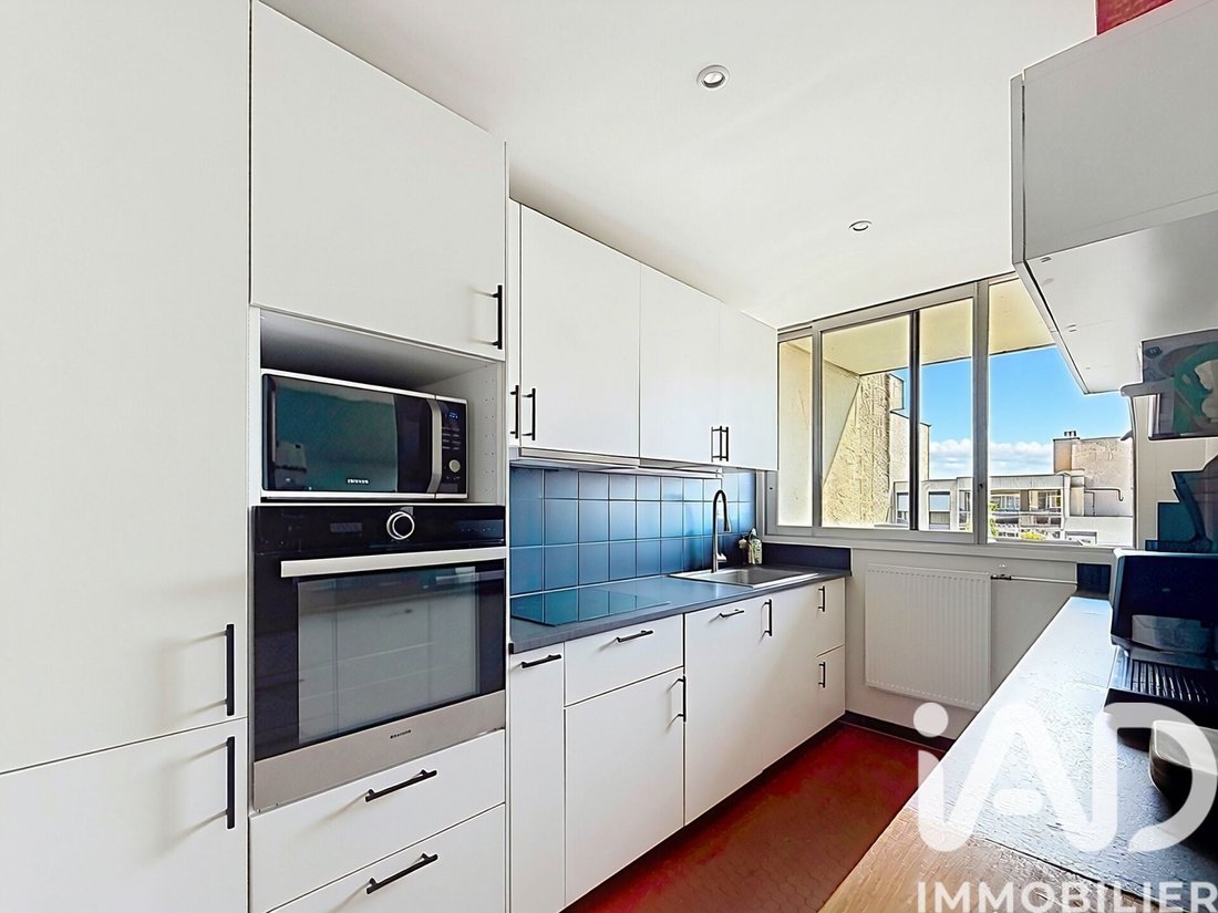 Apartment in Pantin, Ile-de-France, France 5 - 17890122