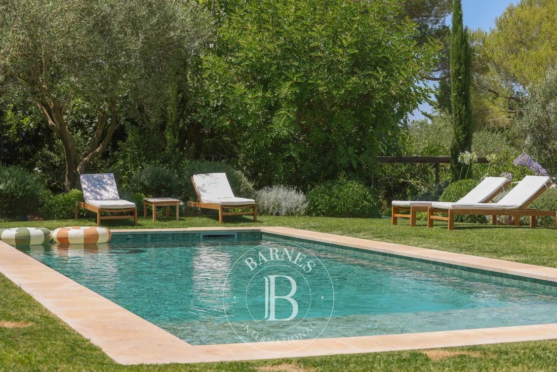 Villa in Cannes, Provence-Alpes-Côte d'Azur, France 3 - 17892263