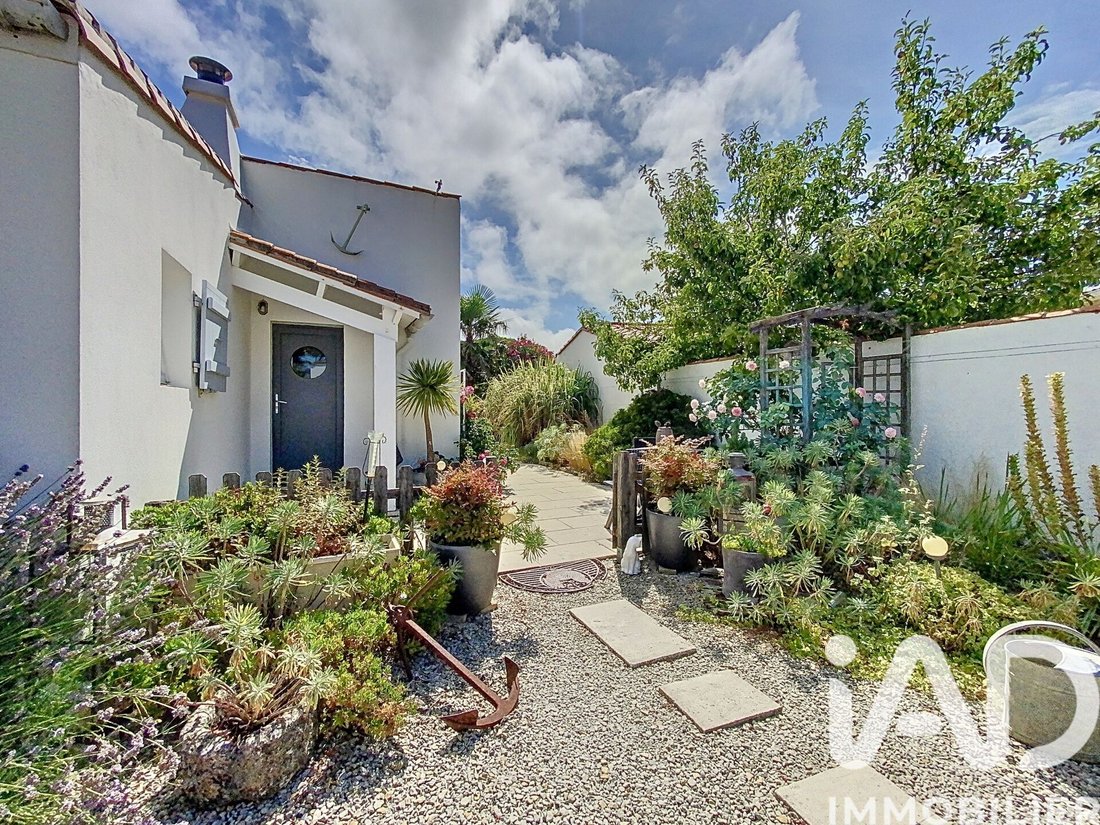 House in Le Bois-Plage-en-Ré, Nouvelle-Aquitaine, France 2 - 17824843
