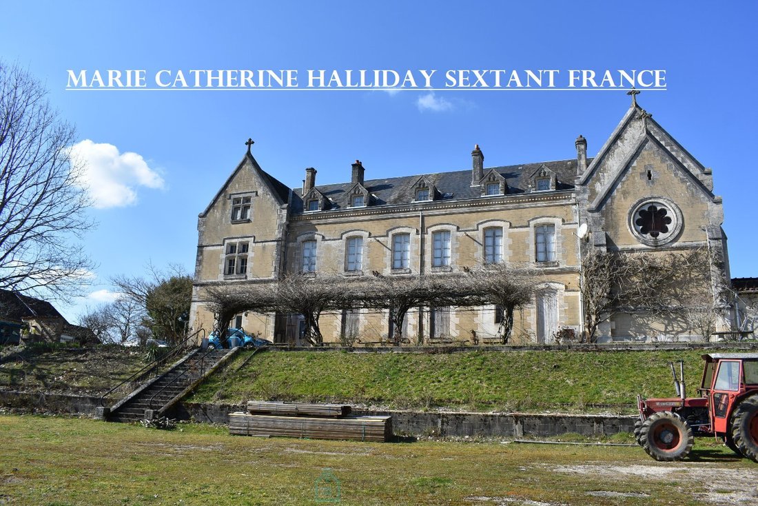 Castello a La Coquille, Nuova Aquitania, Francia 2 - 17892369
