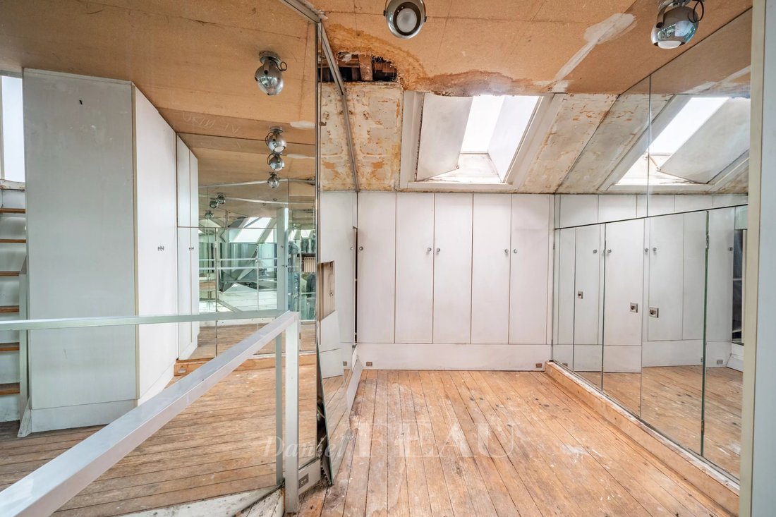 Apartment in Saint Thomas d'Aquin, Paris 7e Arrondissement, Paris 5 - 17889484