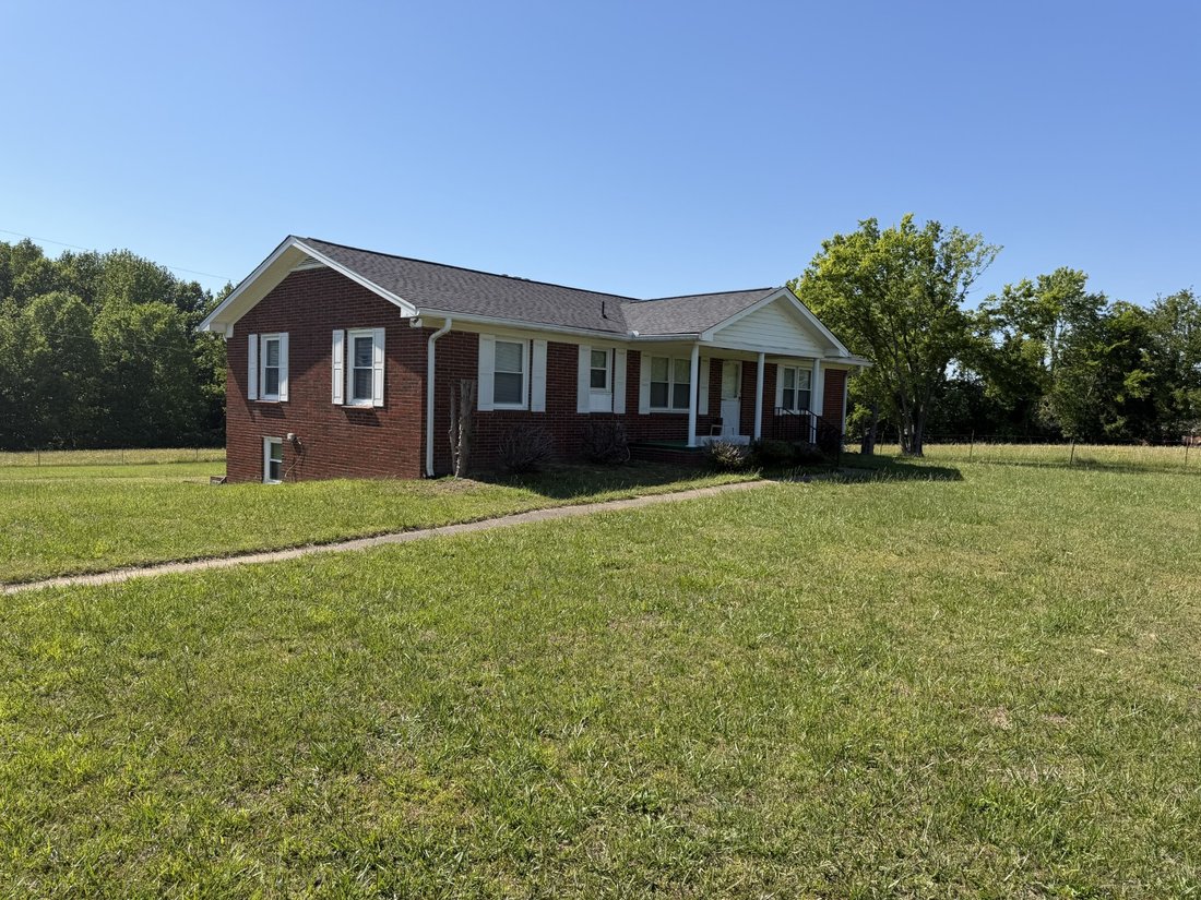 House in Greenbrier, Tennessee, United States 1 - 17891529