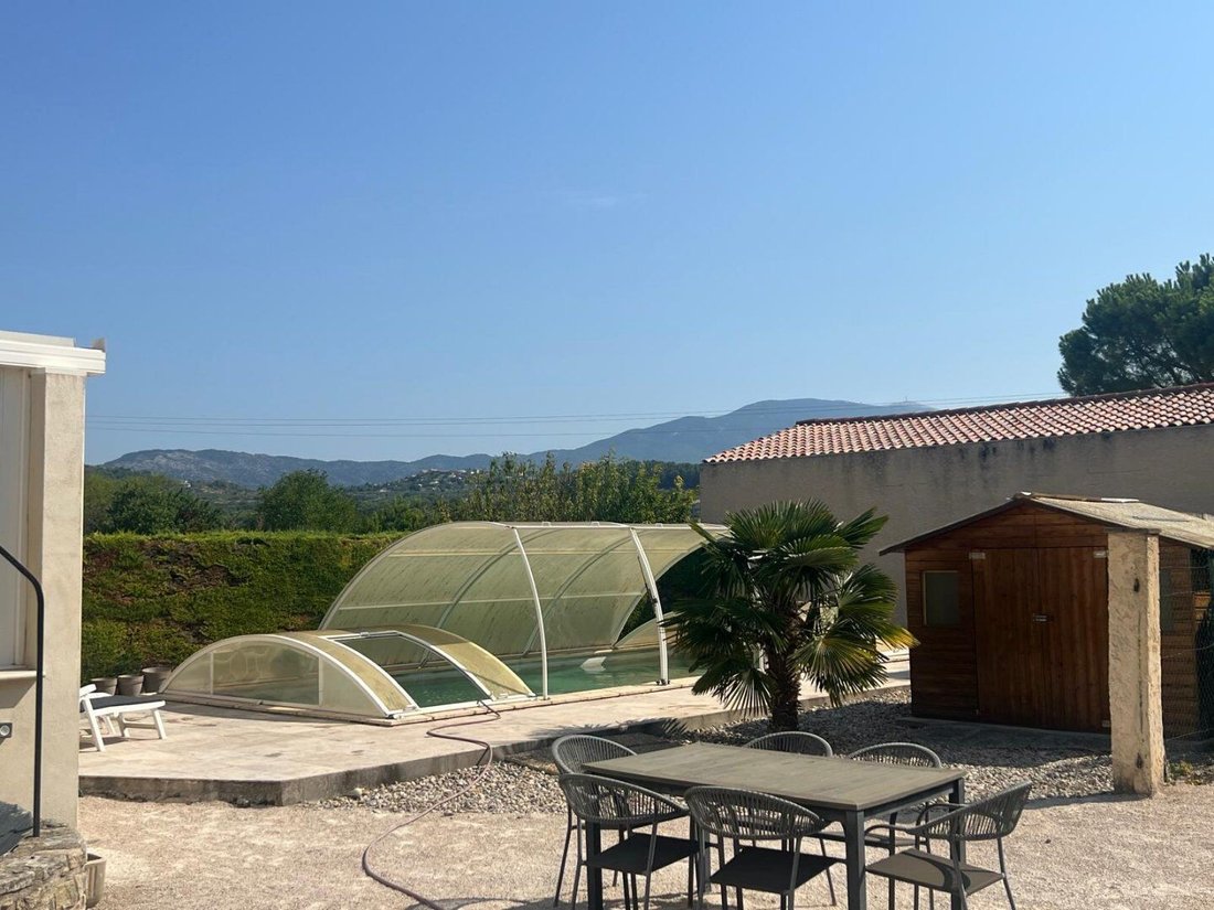 Villa in Modene, Provence-Alpes-Côte d'Azur, France 2 - 17889288