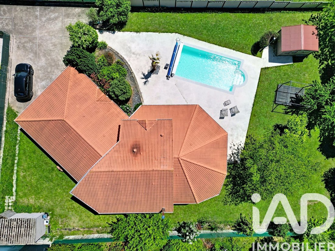 House in Saint-Marcel-Bel-Accueil, Auvergne-Rhône-Alpes, France 2 - 17513899