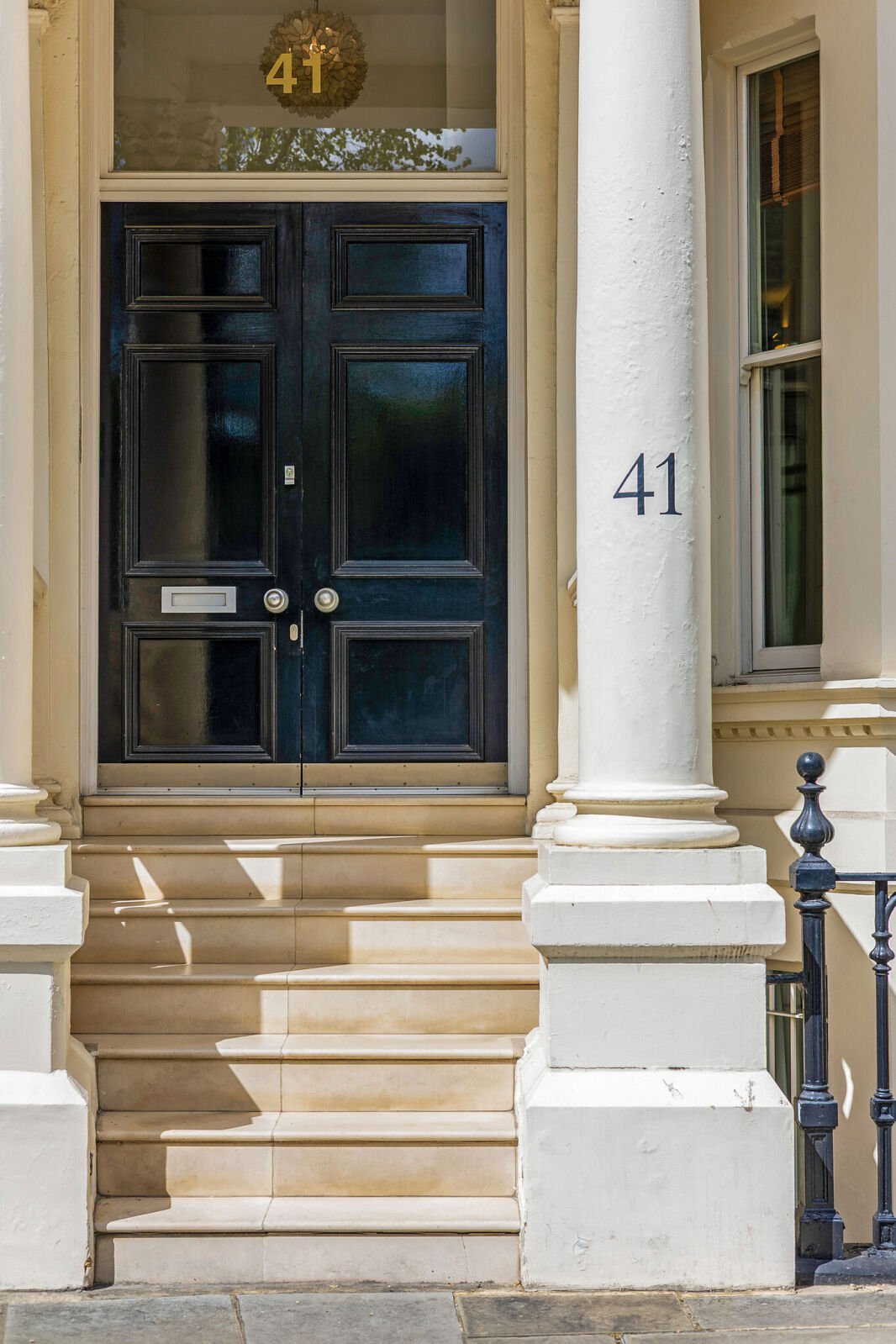 Apartment in Earls Court, Kensington And Chelsea, England 4 - 17889225