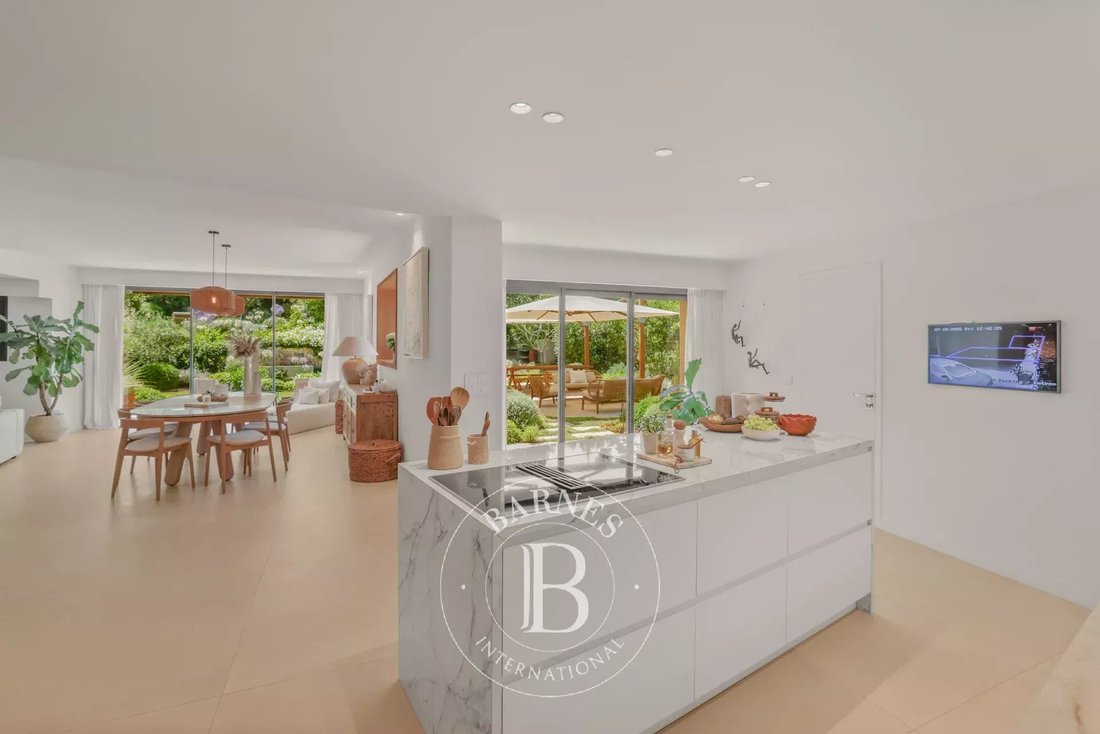 Villa in Cannes, Provence-Alpes-Côte d'Azur, France 5 - 17892263