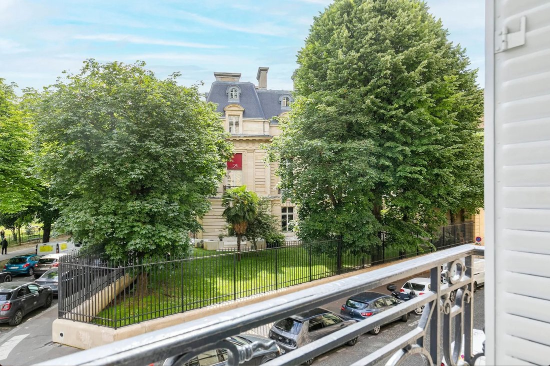 Apartment in Vaugirard-Parc des Expositions, Paris 15e Arrondissement, Paris 2 - 17893214