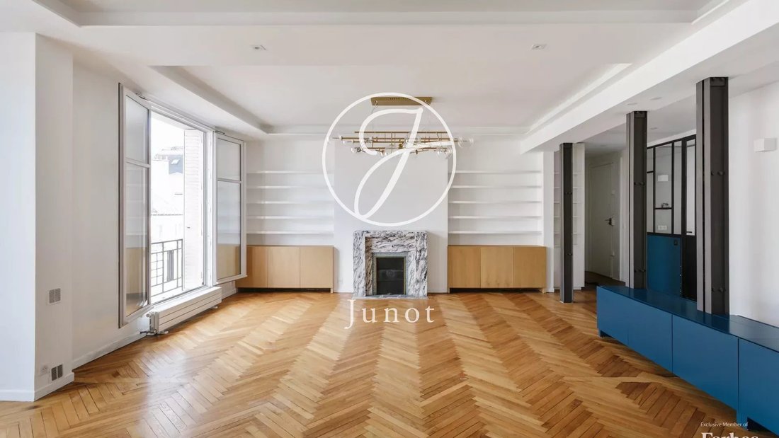 Apartment in Odéon, Paris 6e Arrondissement, Paris 2 - 17888472