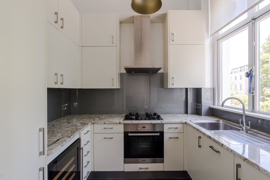 Apartment in Ladbroke Grove, Kensington And Chelsea, England 5 - 17889227