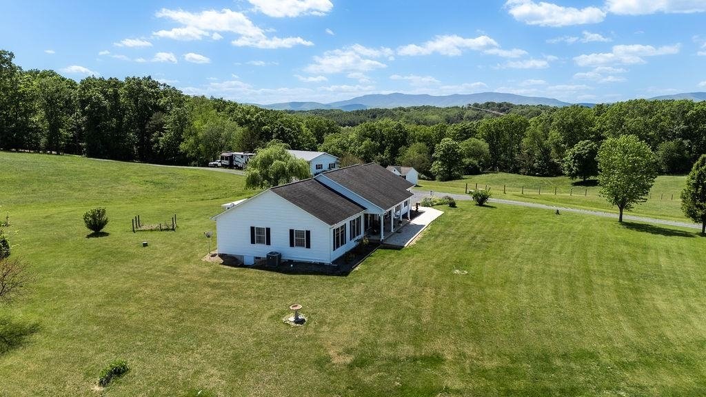 House in Staunton, Virginia, United States 3 - 17891338