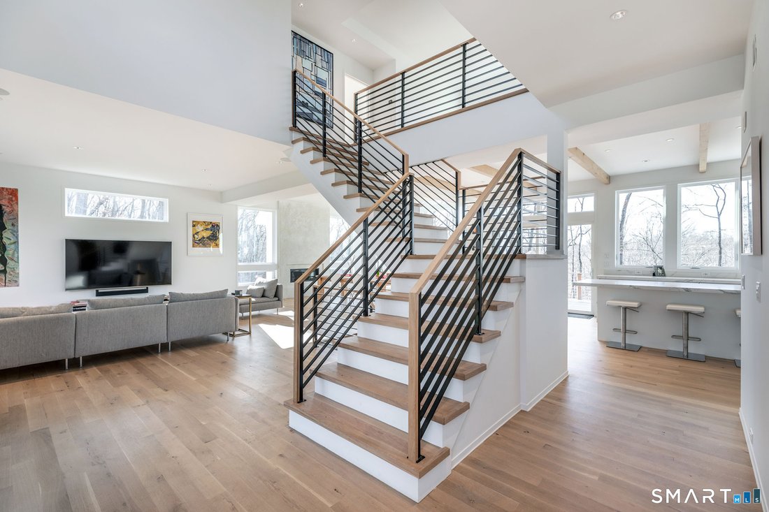 House in Newtown, Connecticut, United States 4 - 17893333
