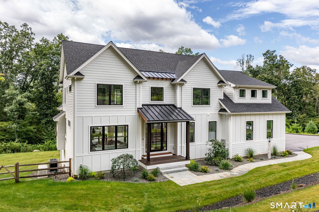 House in Newtown, Connecticut, United States 2 - 17893333