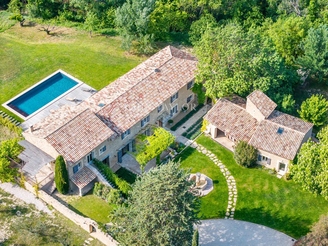 Country House in Oppède, Provence-Alpes-Côte d'Azur, France 1 - 17888368