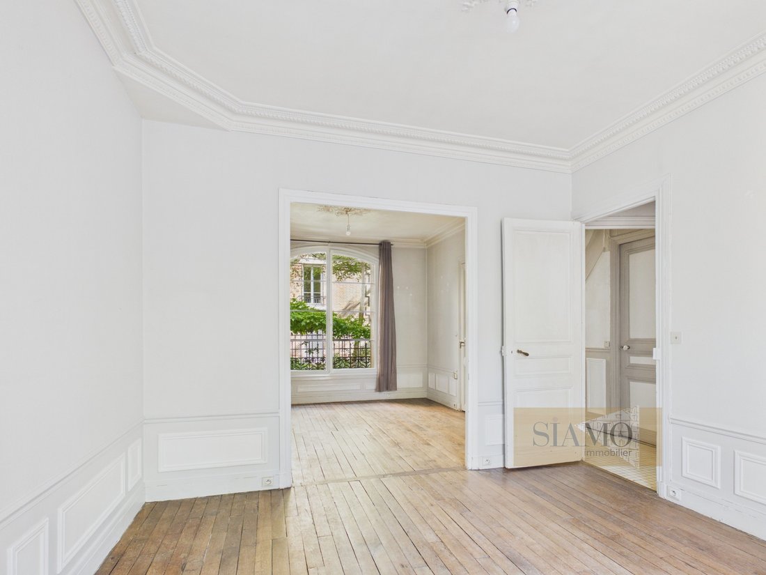 House in Vincennes, Ile-de-France, France 4 - 17889016