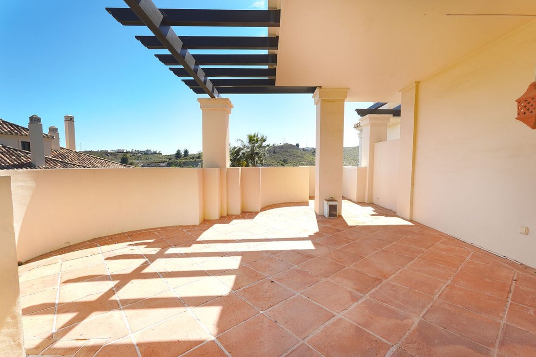 Apartment in Benahavis, Andalusia, Spain 2 - 17888357