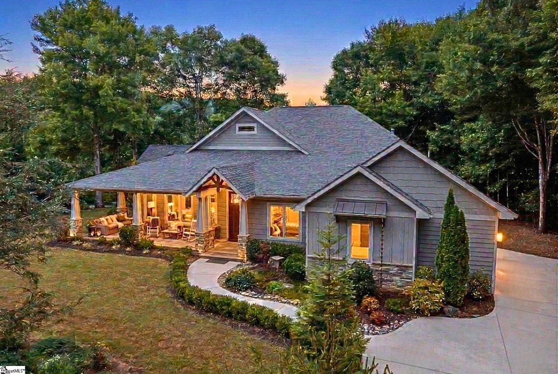 House in Landrum, South Carolina, United States 1 - 17890294