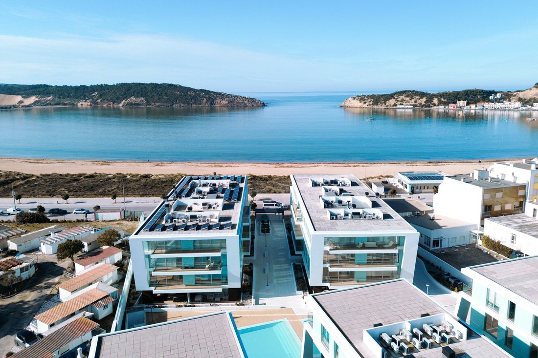 Apartment in Sao Martinho do Porto, Leiria District, Portugal 1 - 17892398