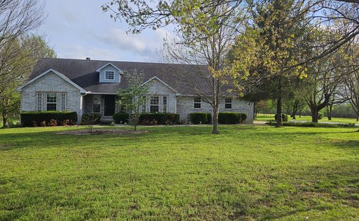 Farm Ranch in Pierce City, Missouri, United States 1