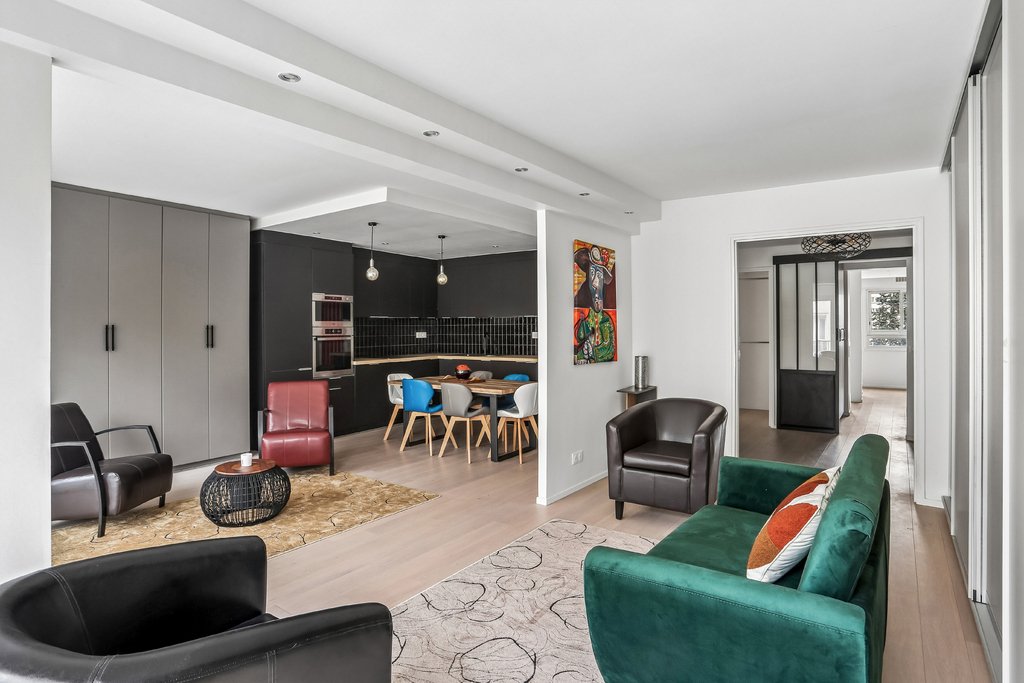 Apartment in Perouses, Paris, Ile-de-France 2 - 17889229