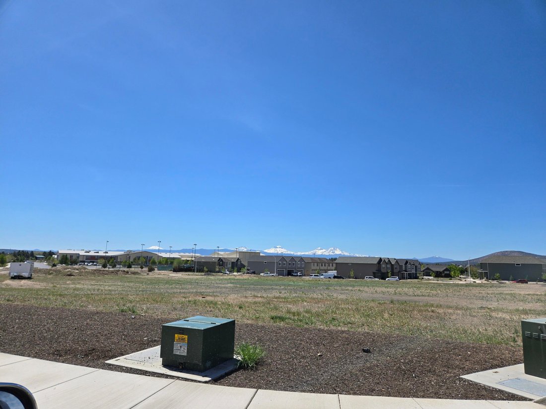 Land in Redmond, Oregon, United States 4 - 17892301