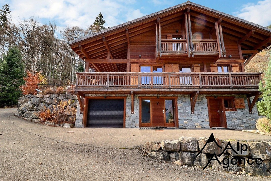 Chalet in La Côte-d'Arbroz, Auvergne-Rhône-Alpes, France 1 - 17893178