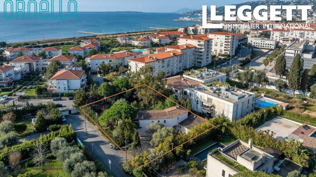 Apartment in Antibes, Provence-Alpes-Côte d'Azur, France 3 - 17889460