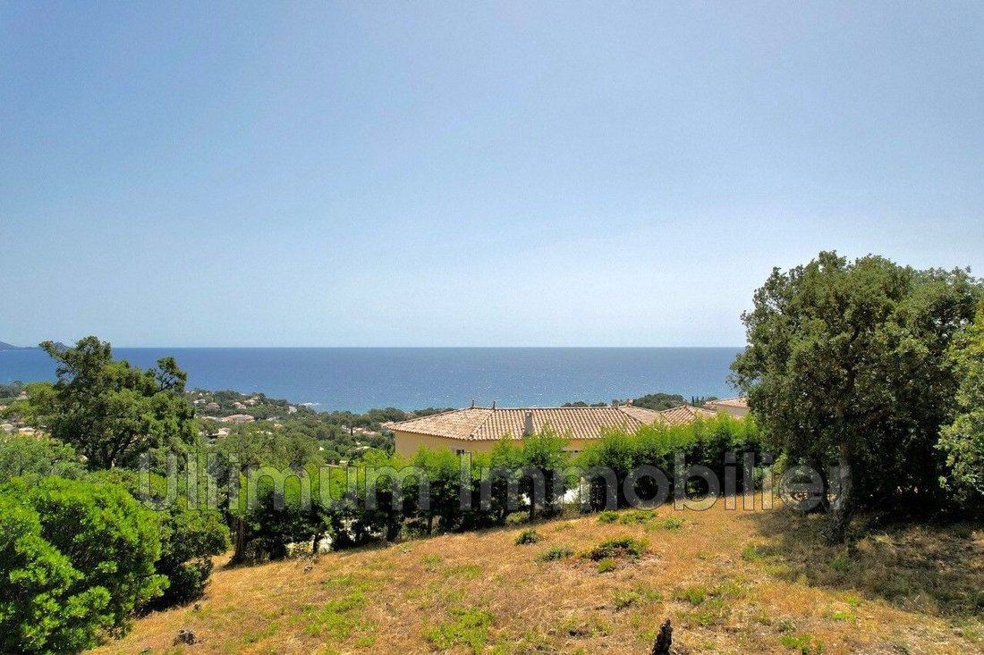 Land in Les Issambres, Roquebrune-sur-Argens, France 2 - 17888836