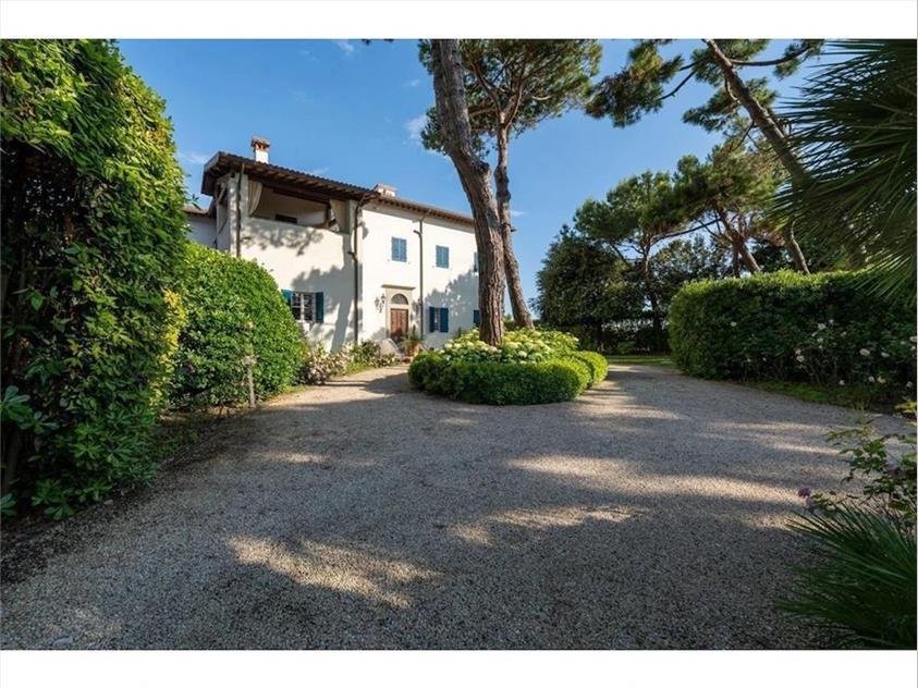Villa in Center, Massa, Italy 3 - 17888501