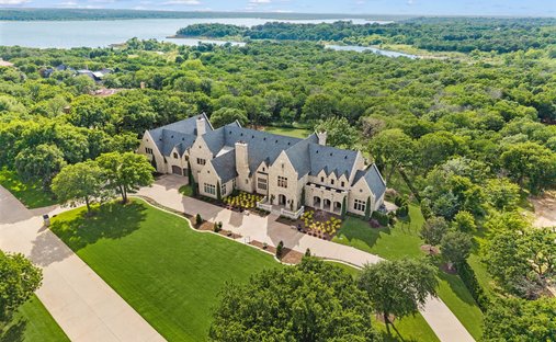 House in Lewisville, Texas, United States 1