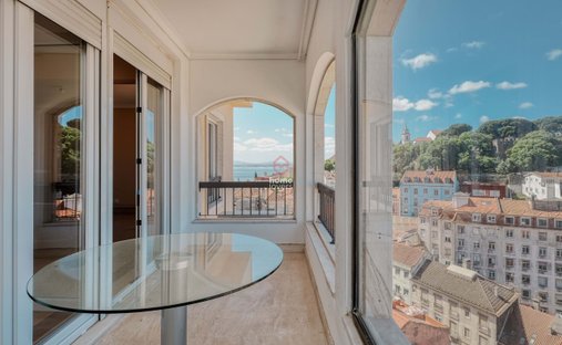 Apartment in Sao Vicente, Lisbon, Portugal 1