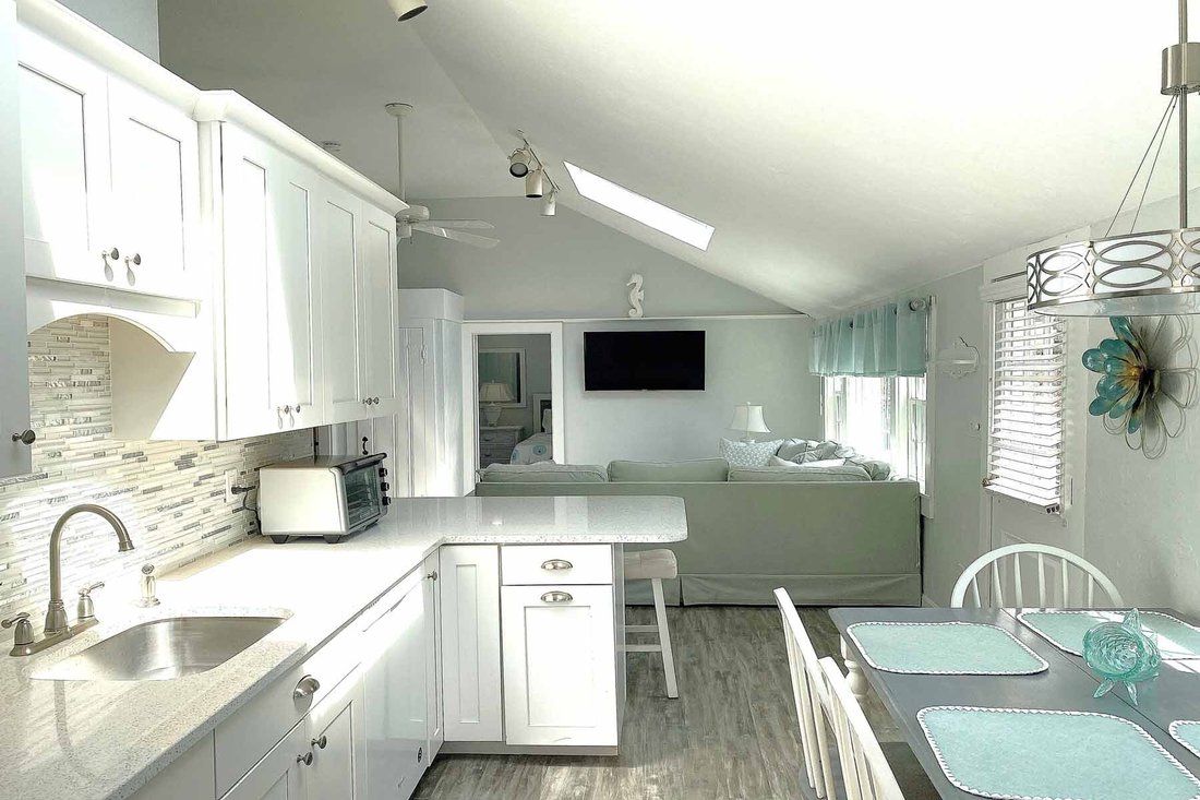 House in Mashpee, Massachusetts, United States 4 - 17888083