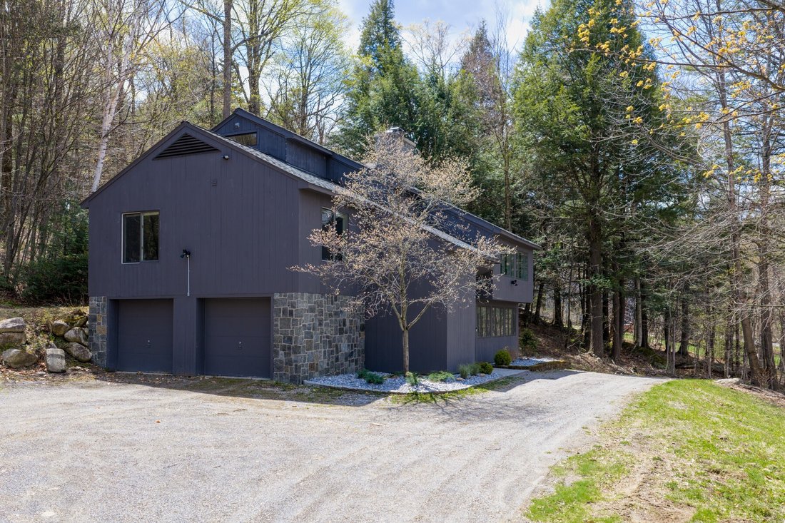 House in Winhall, Vermont, United States 2 - 17888316