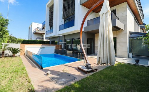 Villa in Antalya, Antalya, Turkey 1