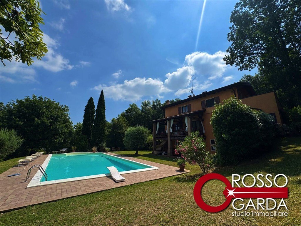 Villa in Desenzanino, Desenzano del Garda, Lombardy 4 - 17890452