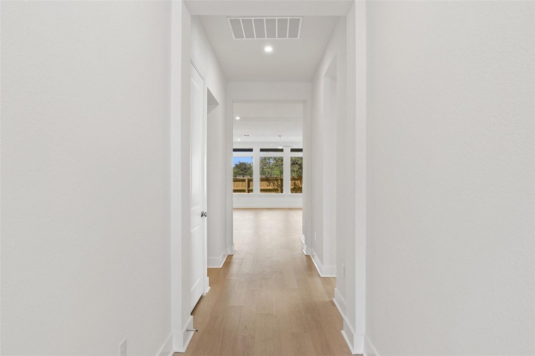 House in Buda, Texas, United States 4 - 17302231