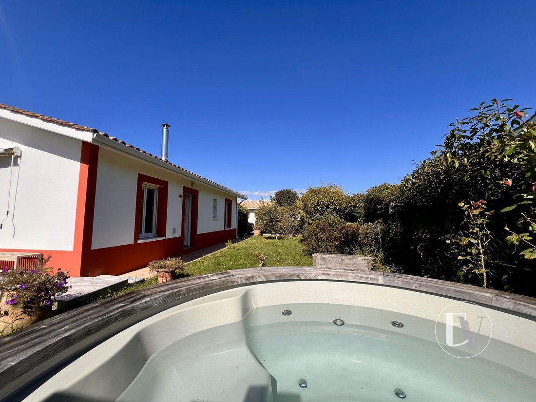 House in Centre Ville, Gujan-Mestras, France 3 - 17893137