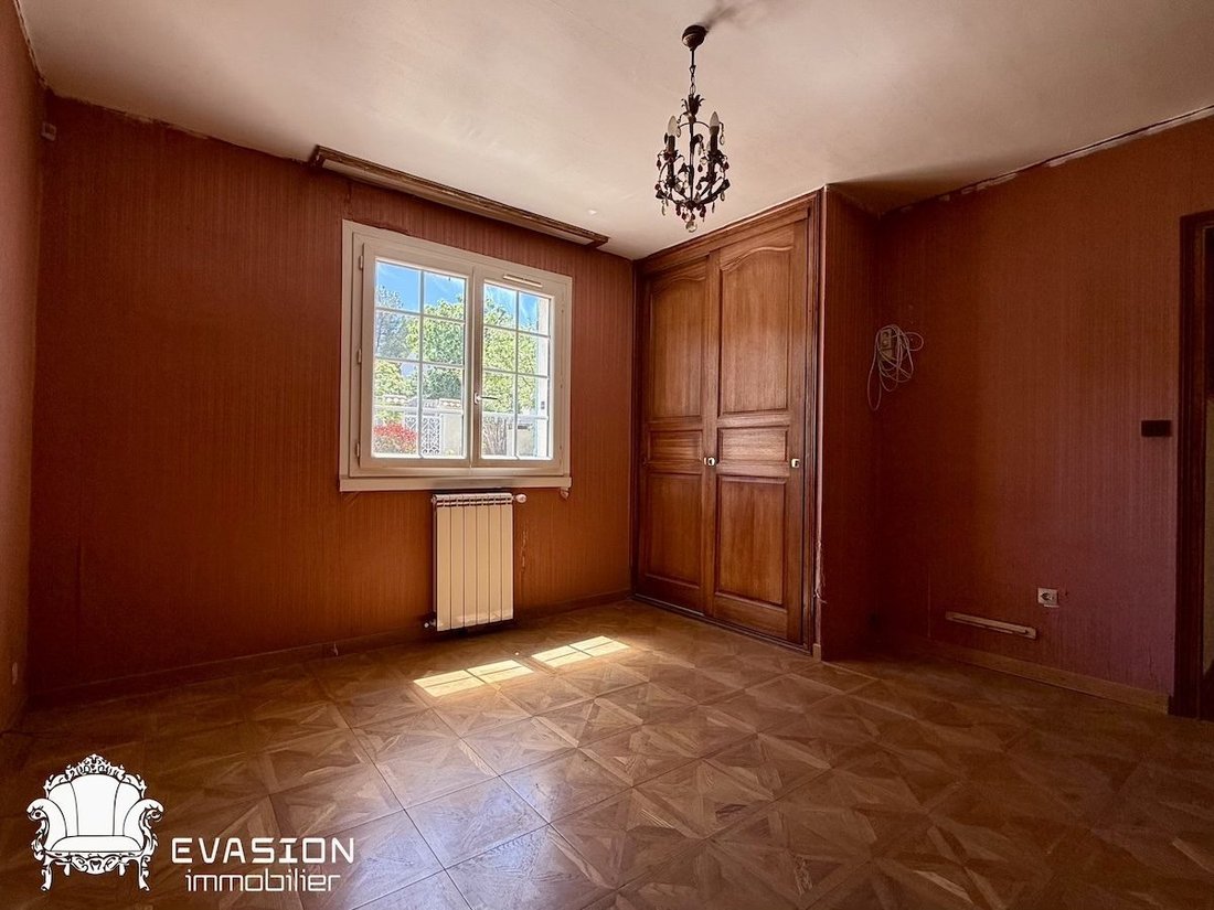 House in Carnoux-en-Provence, Provence-Alpes-Côte d'Azur, France 4 - 17868873