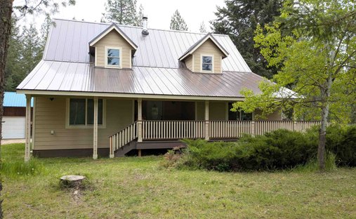 House in Loon Lake, Washington, United States 1