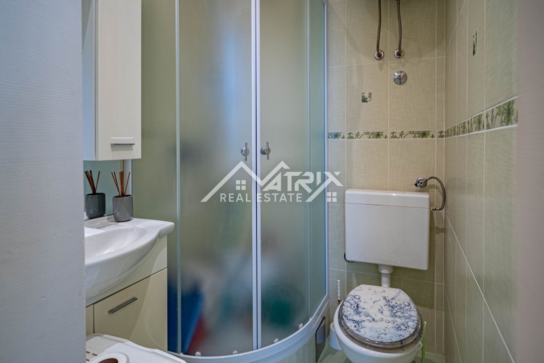 Apartment in Gradska cetvrt Gornji grad, Osijek, Osijek-Baranja County 5 - 17892136