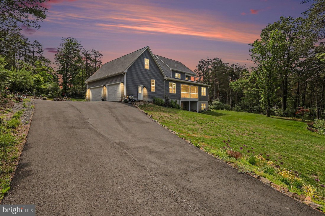 Broad Run, Virginia, United States 1 - 17892098