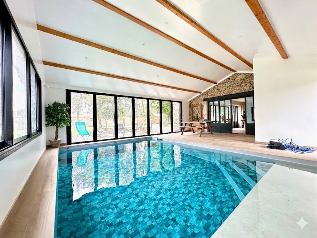 Estate in Montaigu, Montaigu-Vendee, France 2 - 17865504
