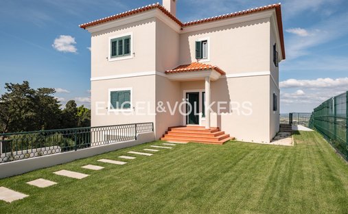 House in Palmela, Setubal, Portugal 1