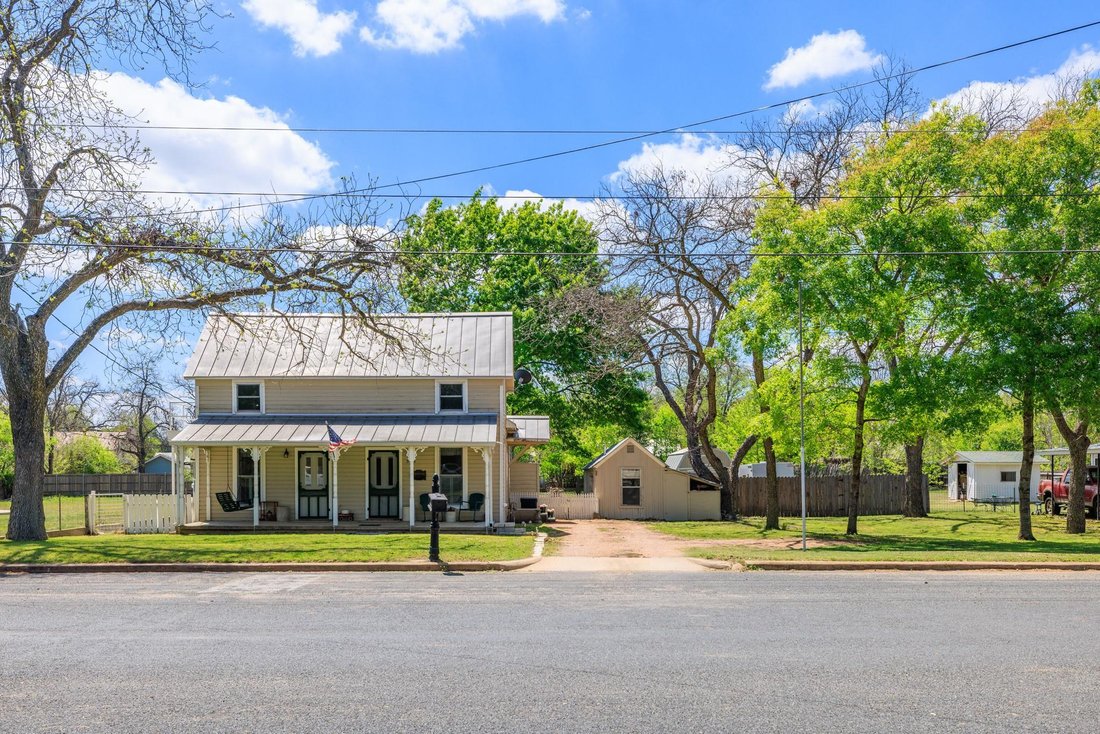 House in Fredericksburg, Texas, United States 2 - 17890765